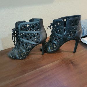 Gianni Bini caged sandals